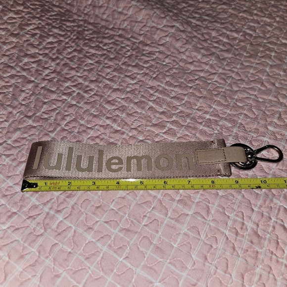 Lululemon never lost key chain - Picture 1 of 5